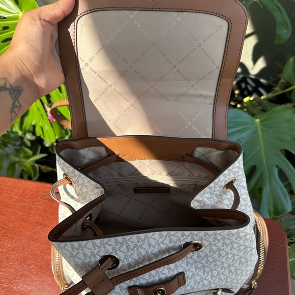Michael Kors Large Jet set backpack - Picture 5 of 7